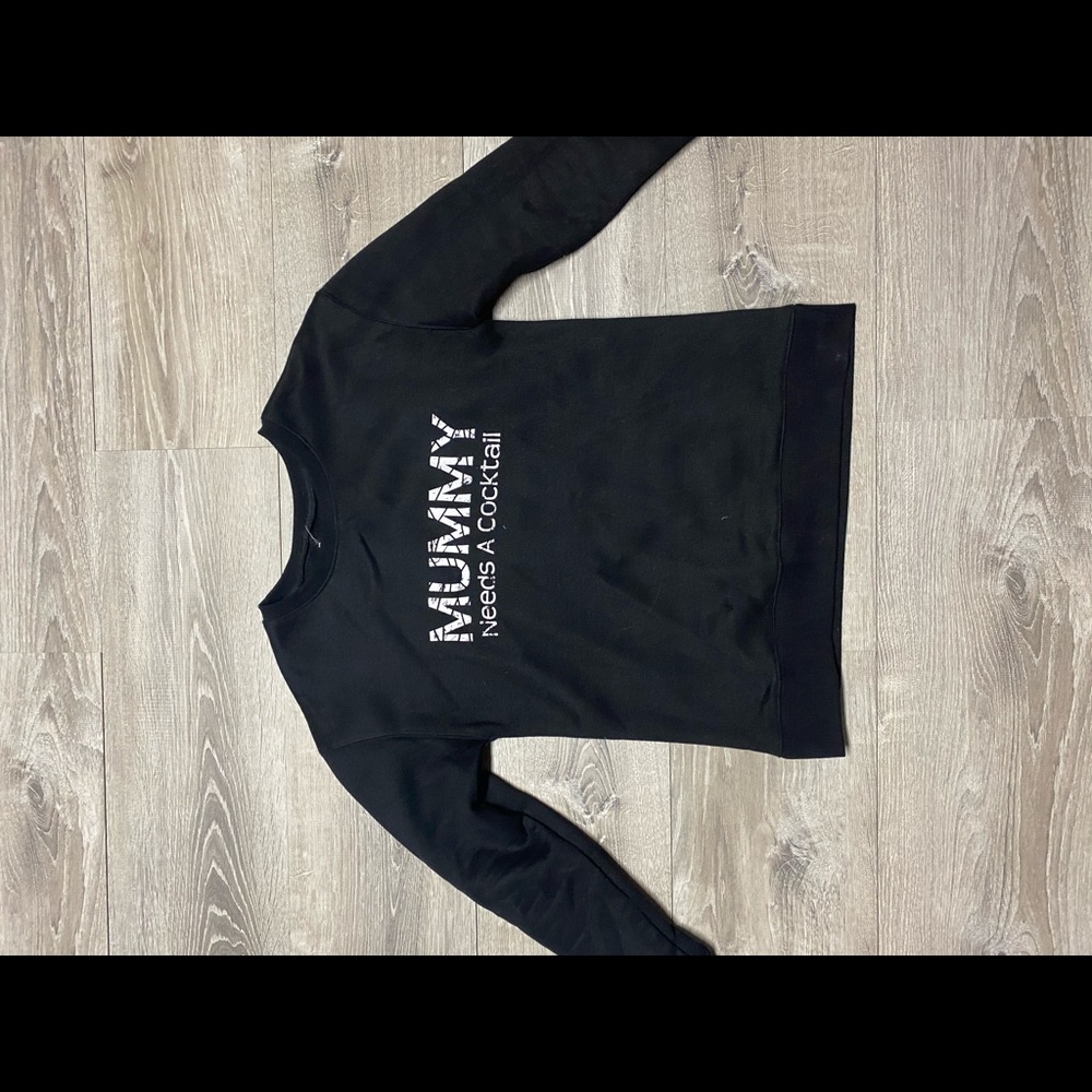 Woman’s Halloween sweater